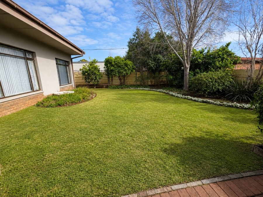 To Let 4 Bedroom Property for Rent in Fichardt Park Free State